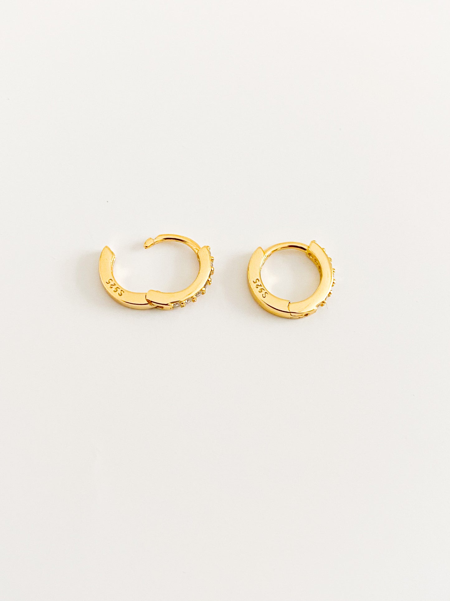 Masika -mini cerceau plaqué or 18 carats