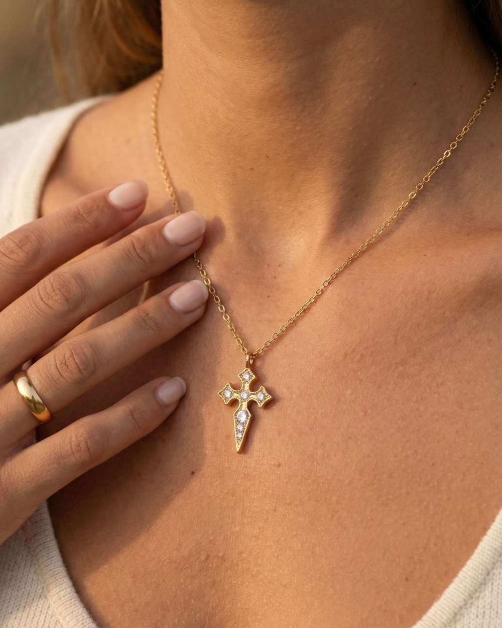 Parure Divine – ensemble Collier, Bracelet & Boucles en croix