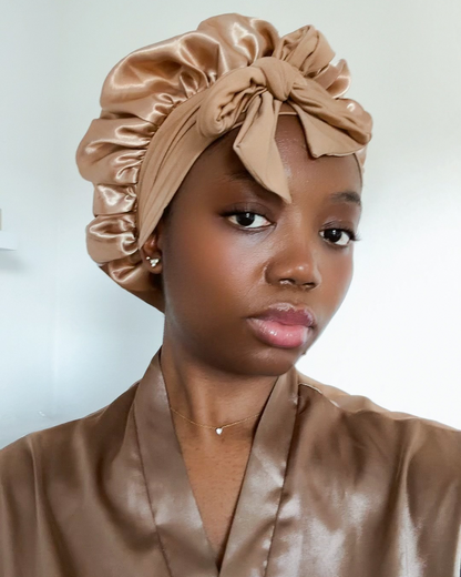 Bonnet large en satin