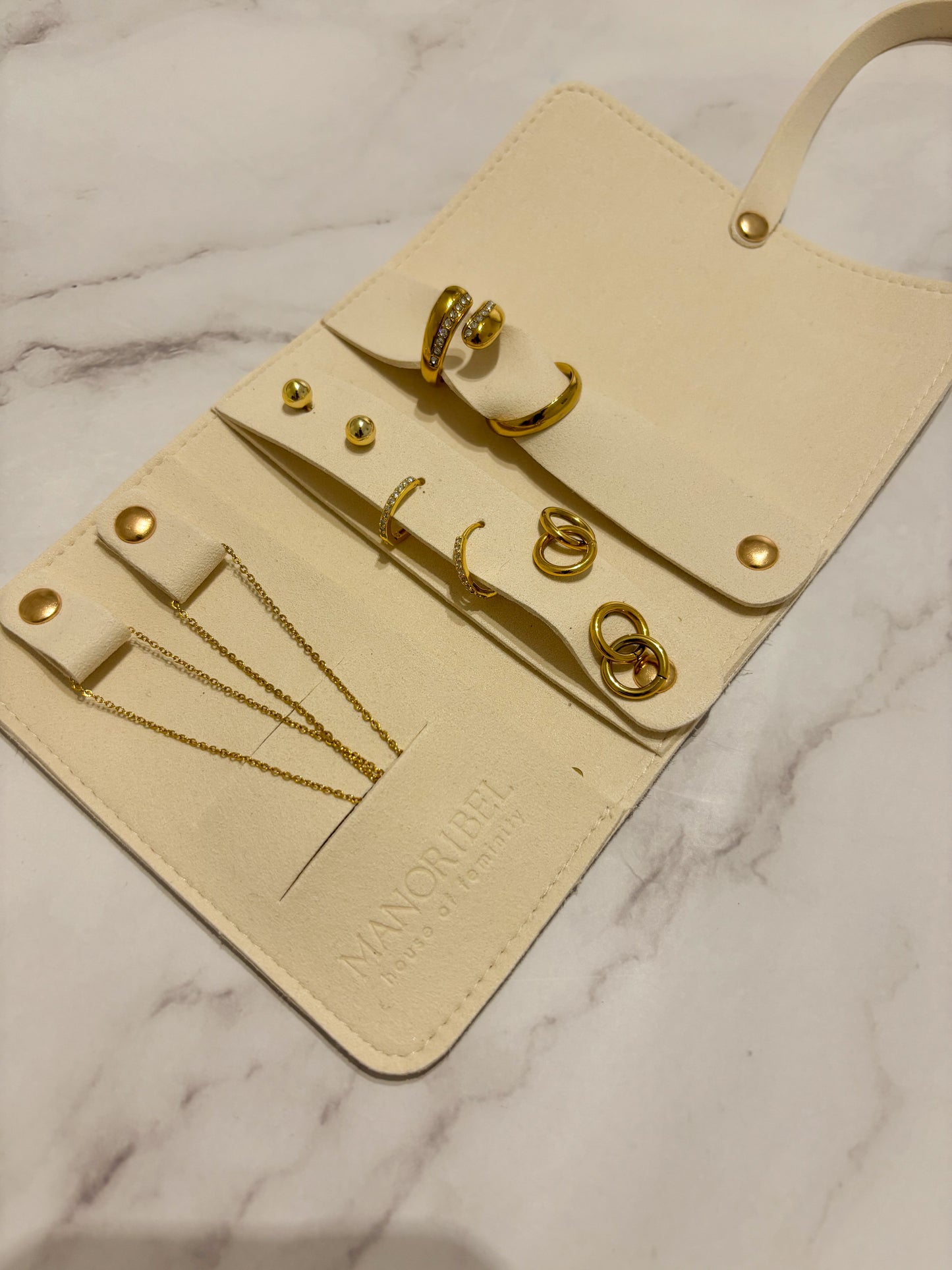 Étui à bijoux premium effet velours