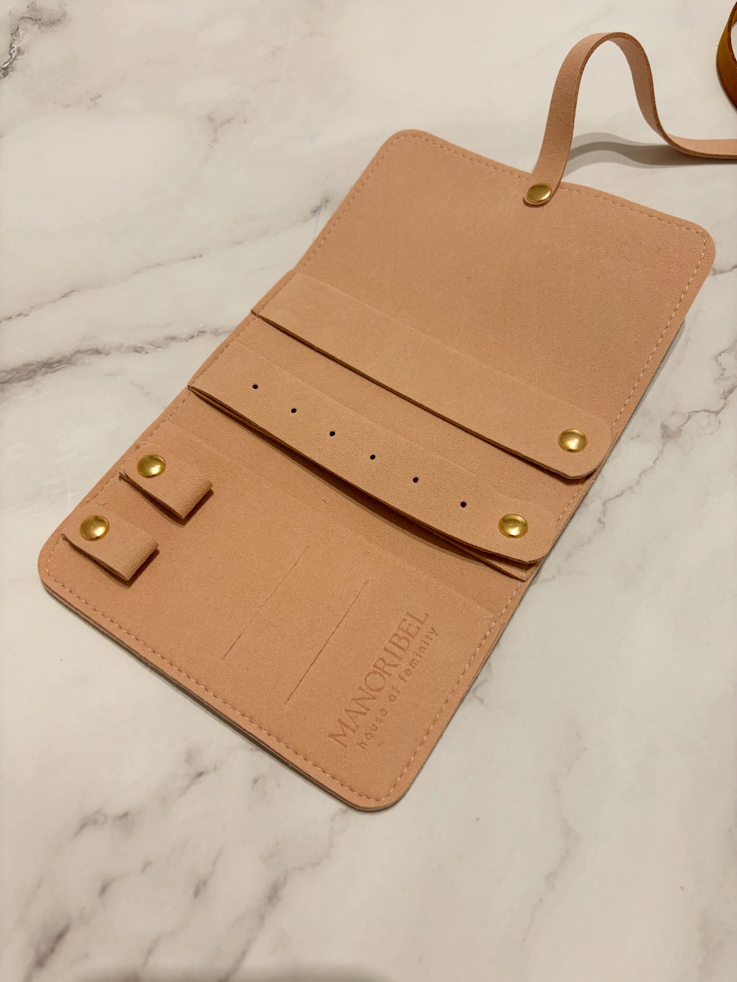 Étui à bijoux premium effet velours