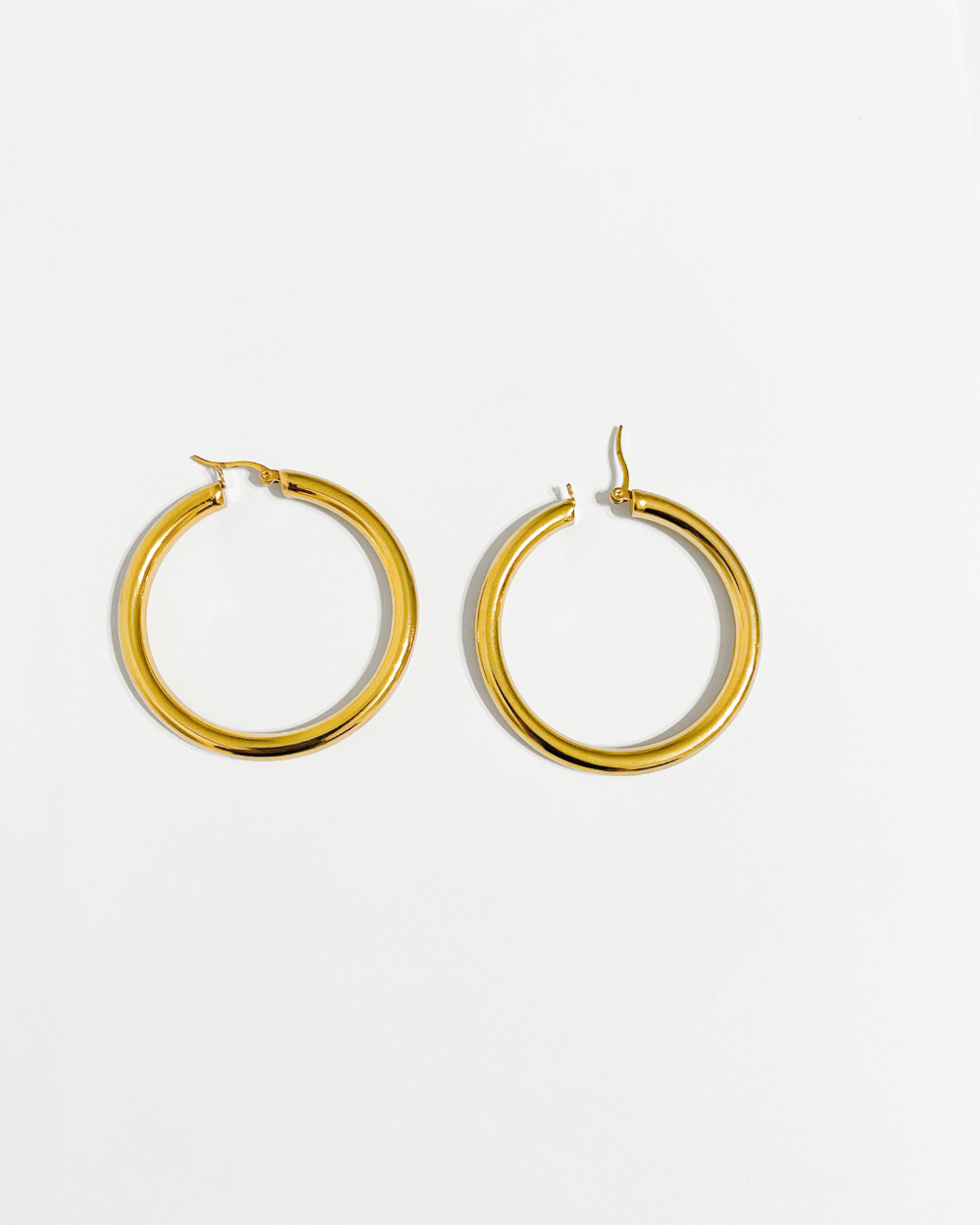 Créole épaisse large  lisse plaquée or