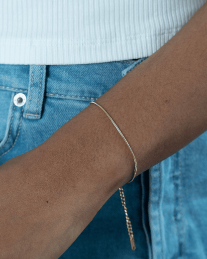 Bracelet fin lisse plaqué or