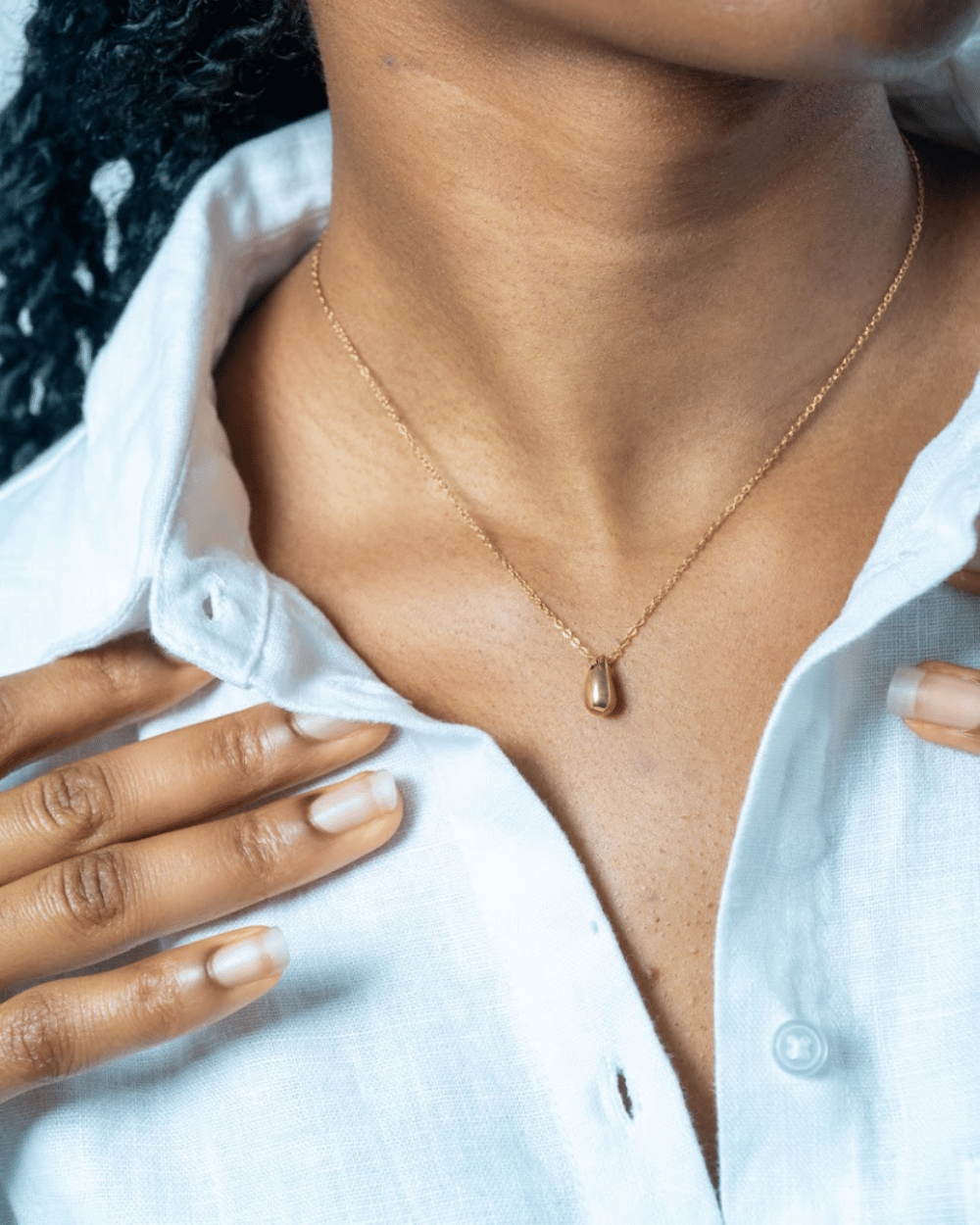 Collier pendentif goutte d´eau plaqué or