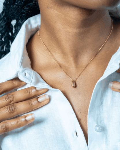 Collier pendentif goutte d´eau plaqué or